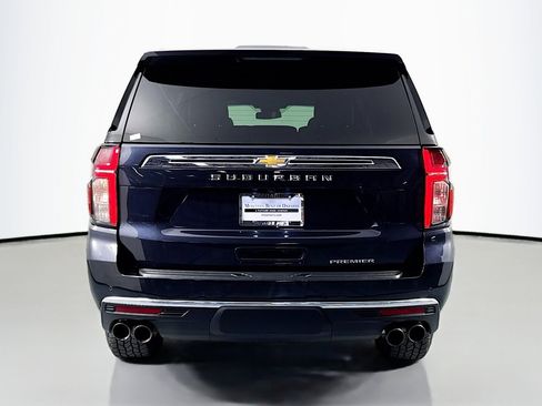 Used 2023 Chevrolet Suburban Premier image 3
