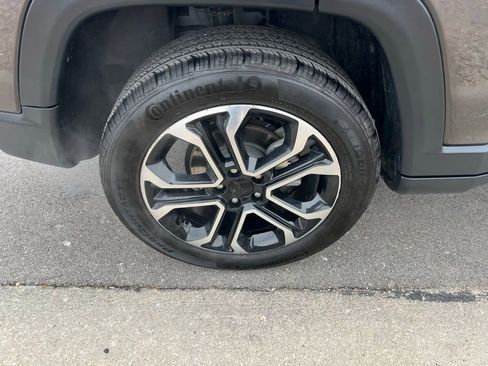 Used 2022 Jeep Compass Limited image 11