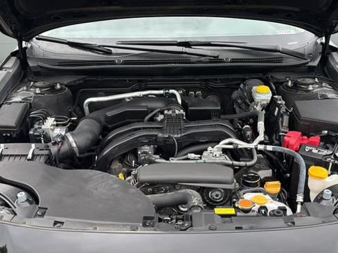 Used 2025 Subaru Outback Onyx Edition AWD/4WD image 18