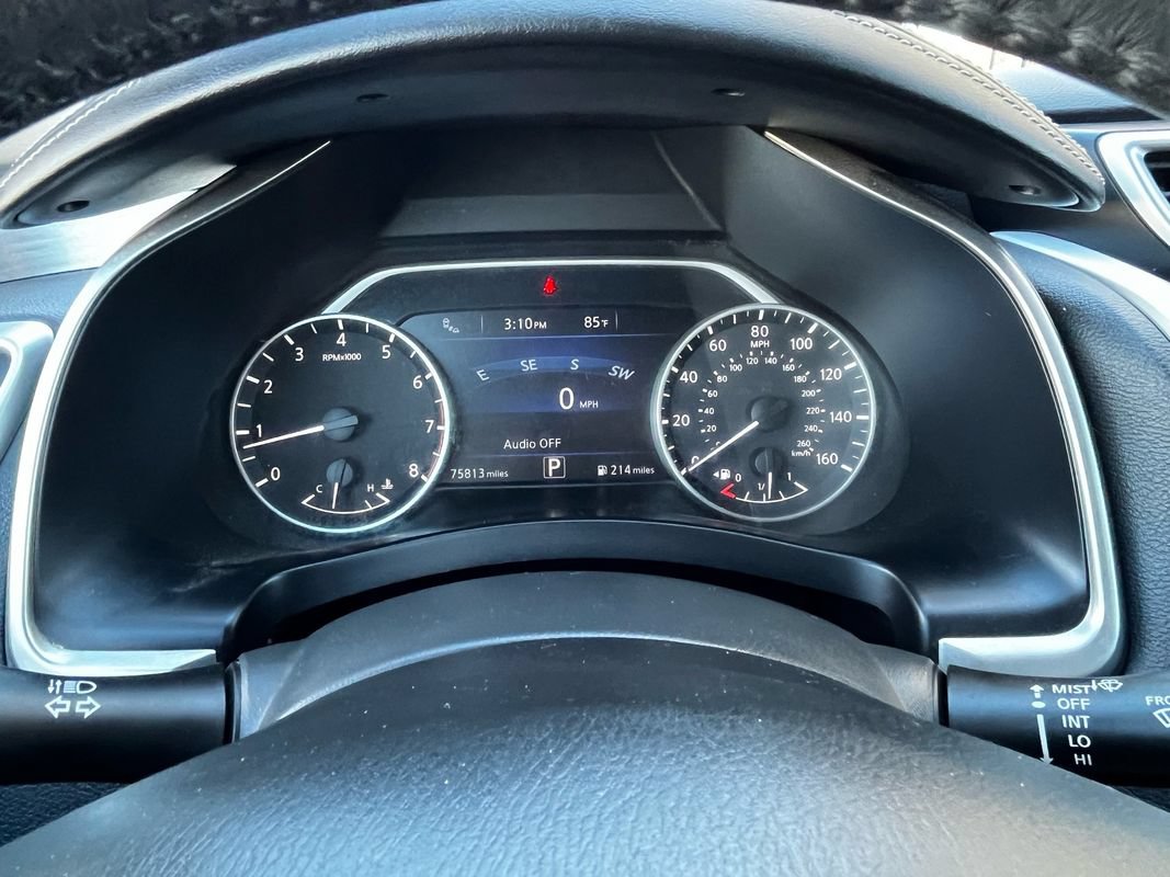 Used 2016 Nissan Murano Platinum w/ Platinum Technology Package FWD image 11