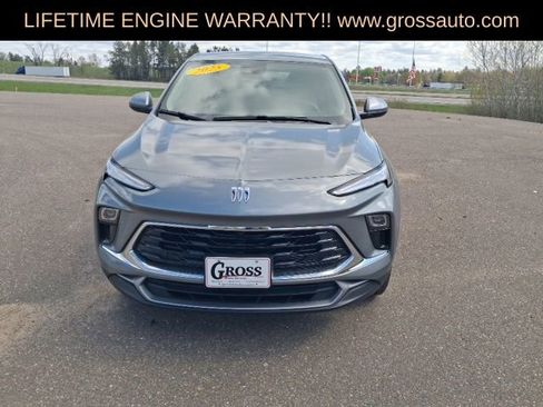 Used 2025 Buick Encore GX Preferred AWD/4WD image 3