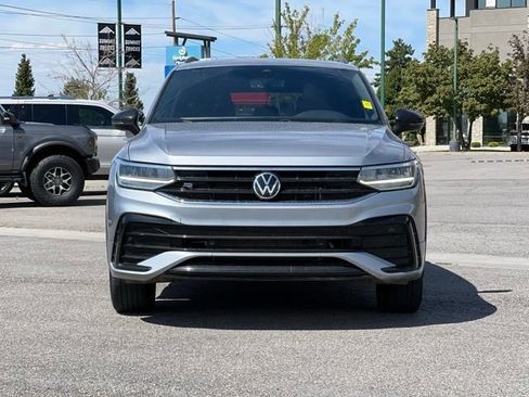 Used 2023 Volkswagen Tiguan SE R-Line AWD/4WD image 2