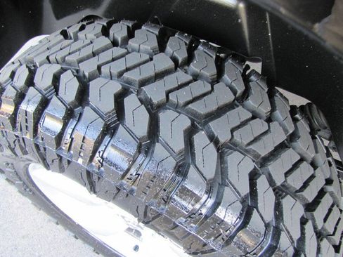 Used 2013 RAM 1500 Express AWD/4WD image 26