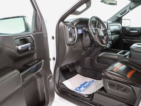 Used 2020 GMC Sierra 1500 AT4 w/ AT4 Premium Package AWD/4WD image 3