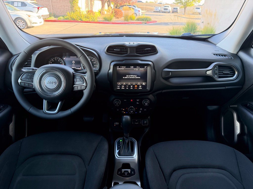 Certified 2022 Jeep Renegade Latitude AWD/4WD image 15