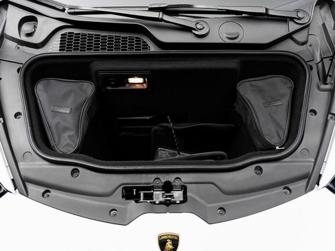 Used 2017 Lamborghini Huracan LP 580-2 RWD image 56