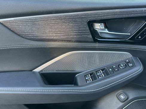 Certified 2023 Acura MDX SH-AWD w/ Advance Package image 12