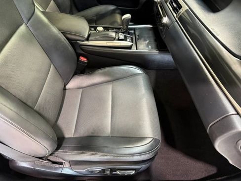 Used 2016 Lexus GS 200t RWD image 33