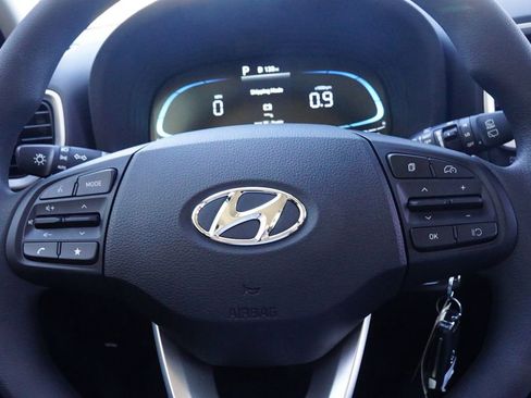 New 2026 Hyundai Venue SE image 14