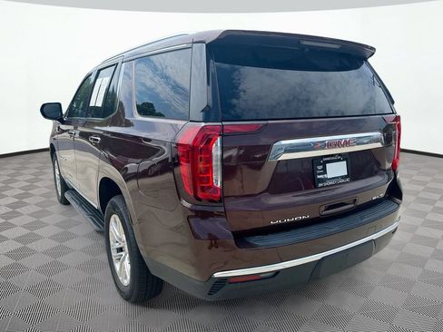 Used 2023 GMC Yukon SLT RWD image 8