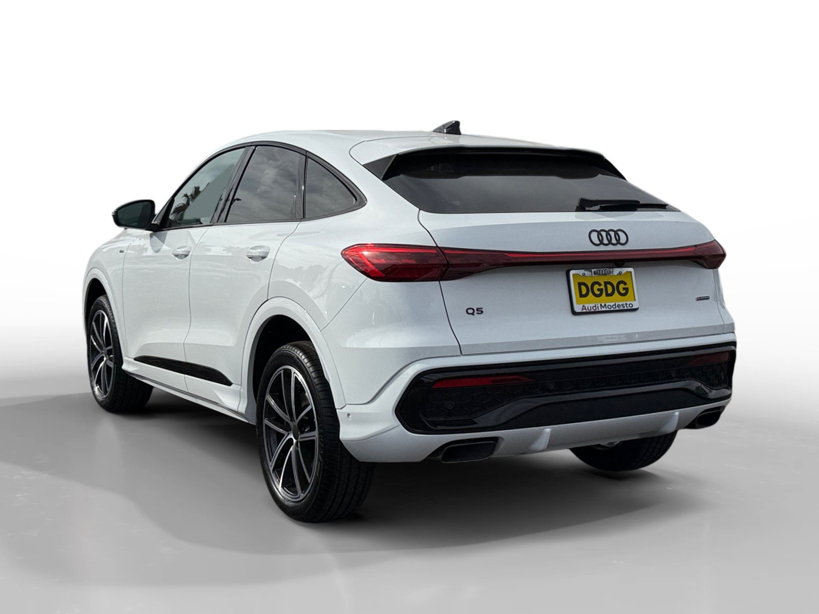 New 2026 Audi Q5 Premium Plus AWD/4WD image 3