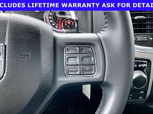 Used 2019 RAM 1500 Big Horn AWD/4WD image 16