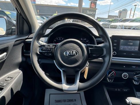 Used 2019 Kia Rio LX image 17