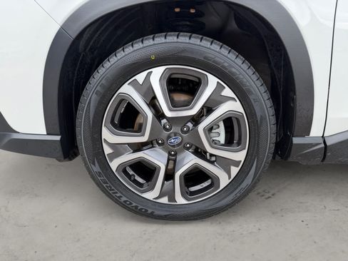 Certified 2024 Subaru Ascent Touring AWD/4WD image 10
