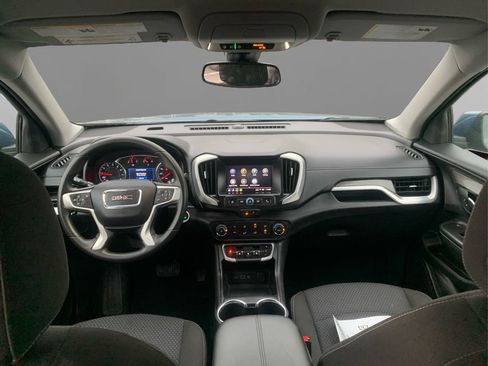 Used 2024 GMC Terrain SLE image 24