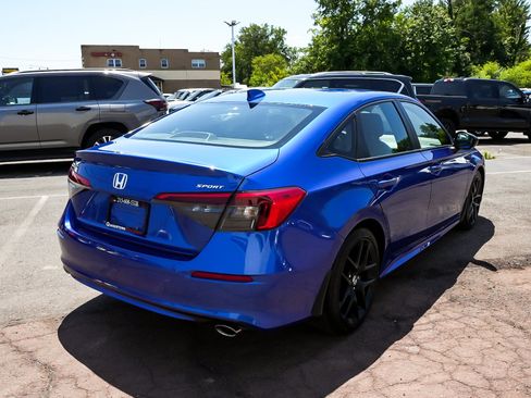 Used 2023 Honda Civic Sport image 6