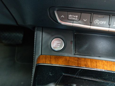 Used 2022 Audi Q5 2.0T Premium Plus image 23