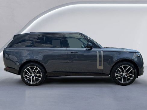 New 2025 Land Rover Range Rover SE AWD/4WD image 3