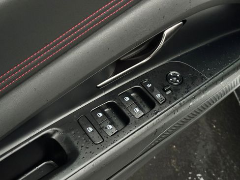 Used 2022 Hyundai Elantra N Line image 13