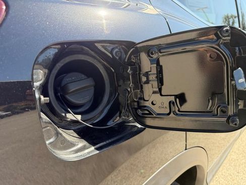 Used 2019 Nissan Rogue Sport SL w/ Premium Package FWD image 22