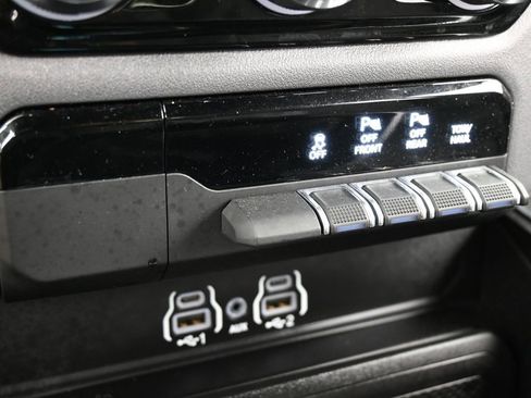 Used 2025 RAM 1500 Big Horn image 22