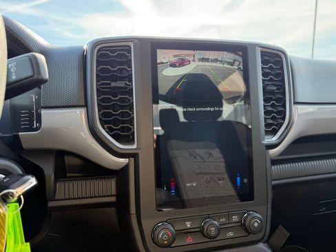 Used 2024 Ford Ranger XL RWD image 16