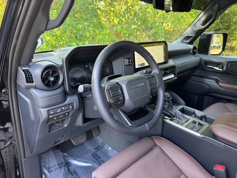 Used 2027 Toyota Land Cruiser w/ Premium Package AWD/4WD image 33