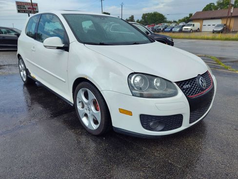 Used 2008 Volkswagen GTI 2-Door FWD image 7