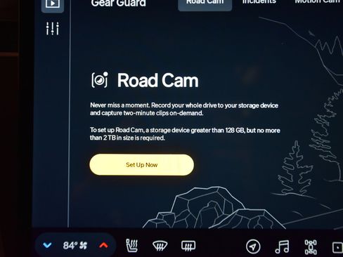 Used 2022 Rivian R1T Adventure image 42