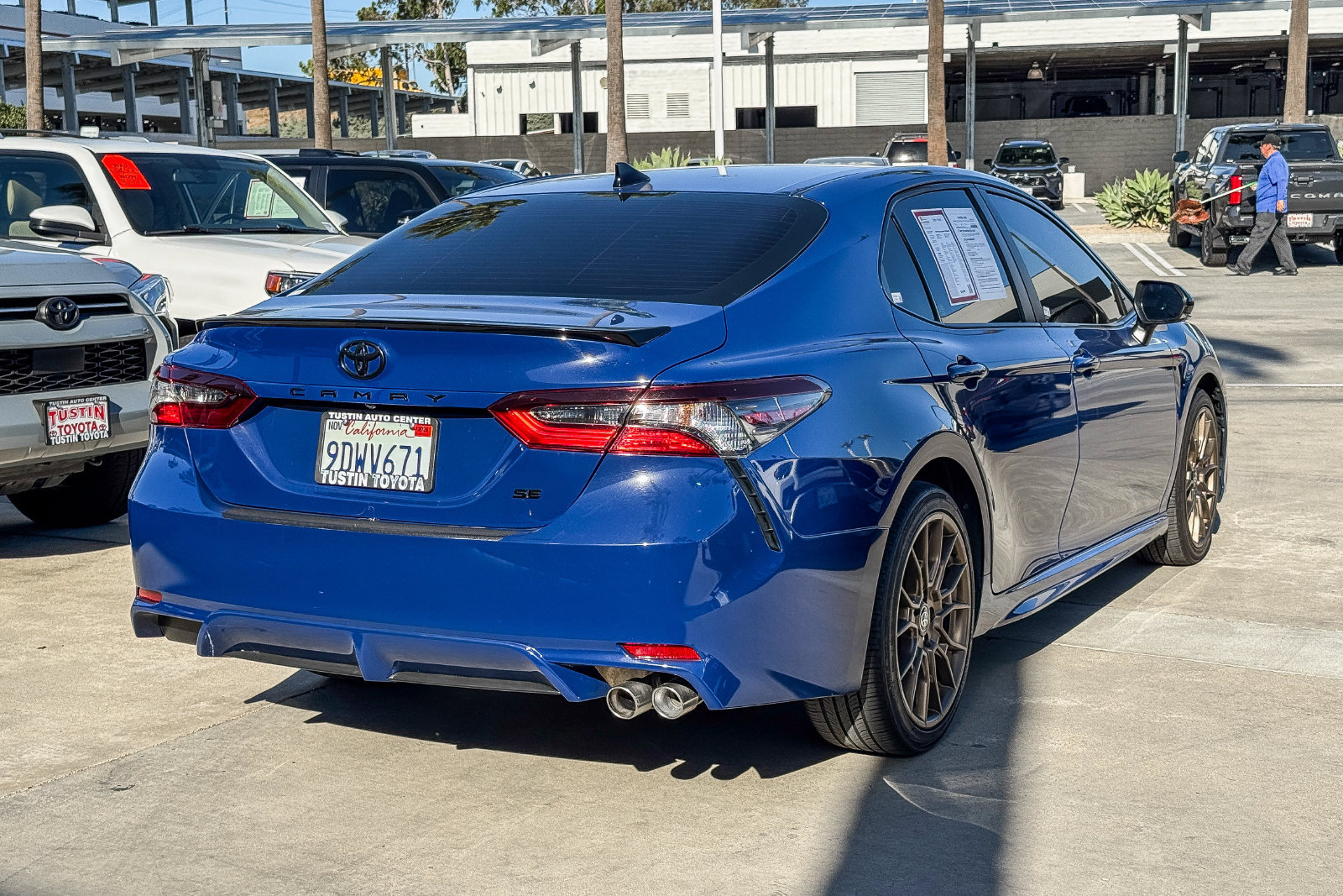 Certified 2023 Toyota Camry SE FWD image 6
