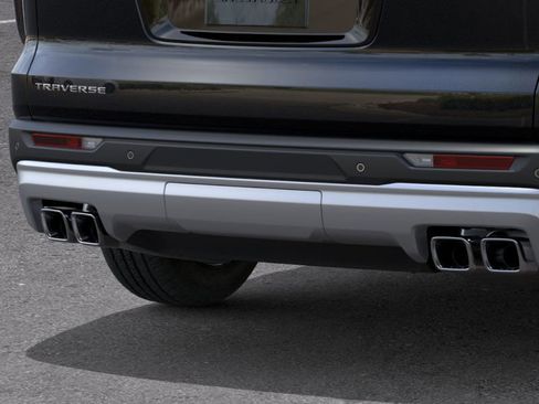 New 2025 Chevrolet Traverse LT w/ LPO, Floor Liner Package image 38