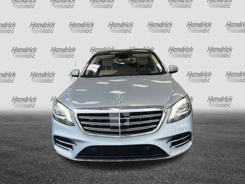 Used 2020 Mercedes-Benz S 560 Sedan image 3