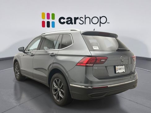 Used 2022 Volkswagen Tiguan SE image 3