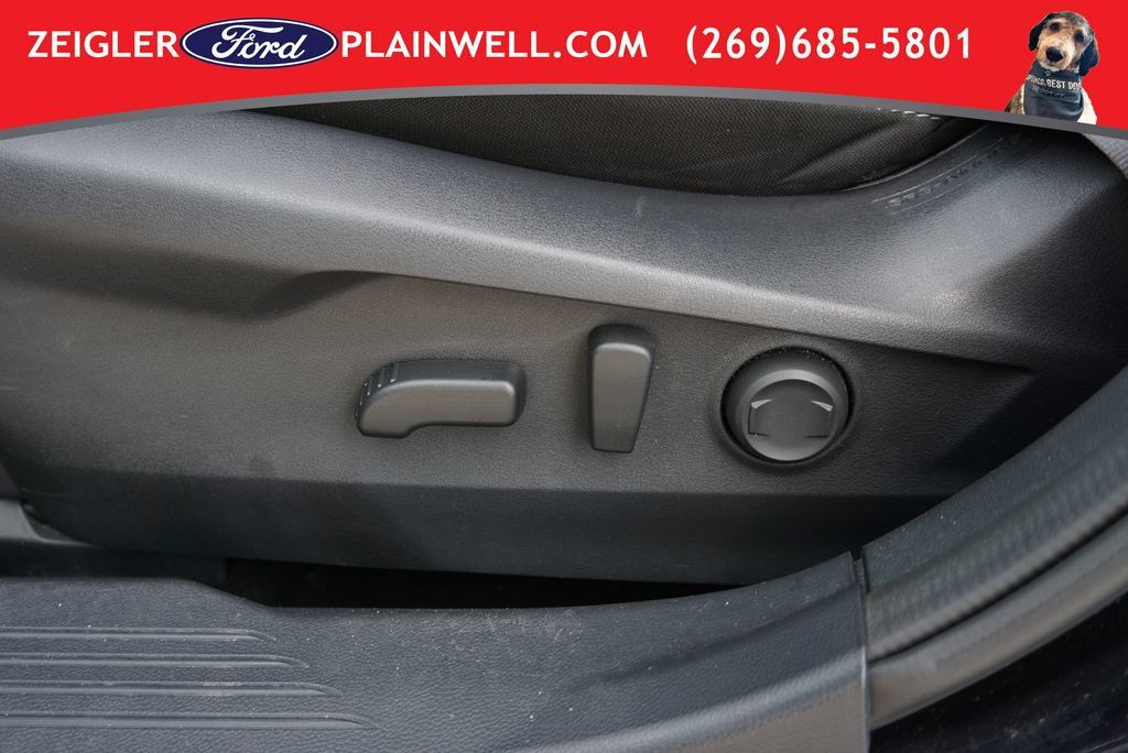 Used 2023 Subaru Outback Premium AWD/4WD image 18