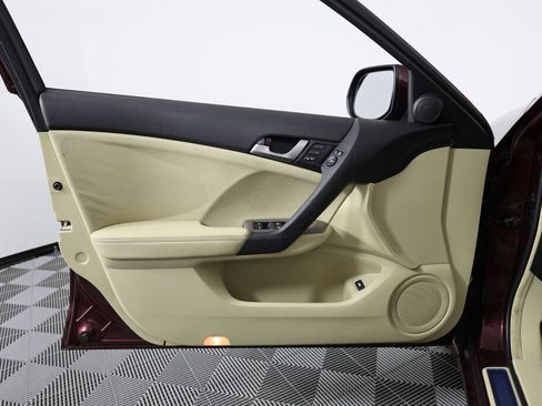 Used 2010 Acura TSX Sedan image 12