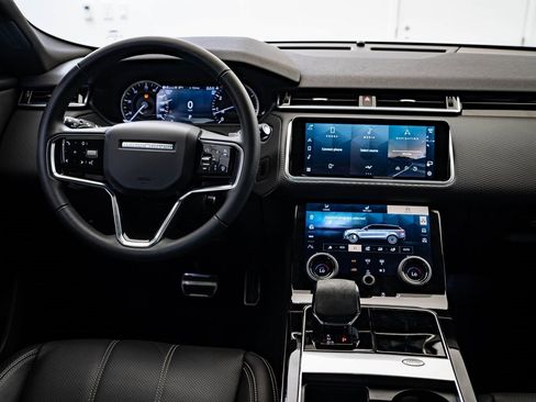 Used 2023 Land Rover Range Rover Velar R-Dynamic S image 31