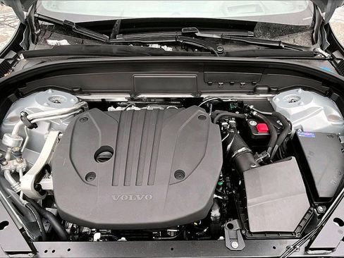 New 2026 Volvo XC60 B5 Ultra w/ Protection Package Premier image 12