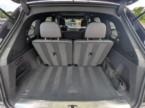 Used 2018 Audi Q7 3.0T Premium Plus w/ Premium Plus Package AWD/4WD image 34
