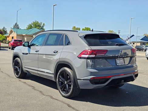 Used 2023 Volkswagen Atlas Cross Sport SEL R-Line AWD/4WD image 4