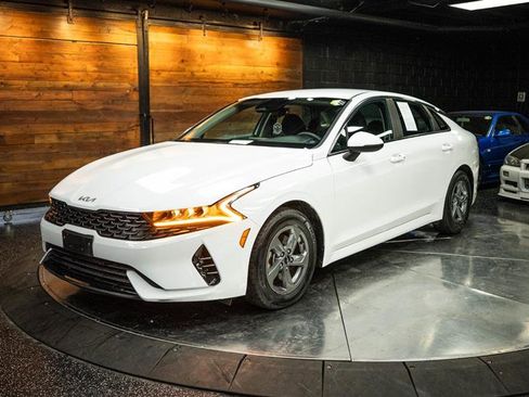 Used 2023 Kia K5 LXS image 2