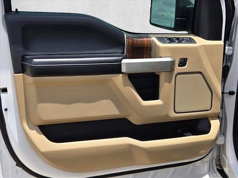 Used 2016 Ford F150 Lariat RWD image 10