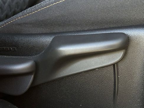 Used 2022 Chevrolet Equinox LT image 22