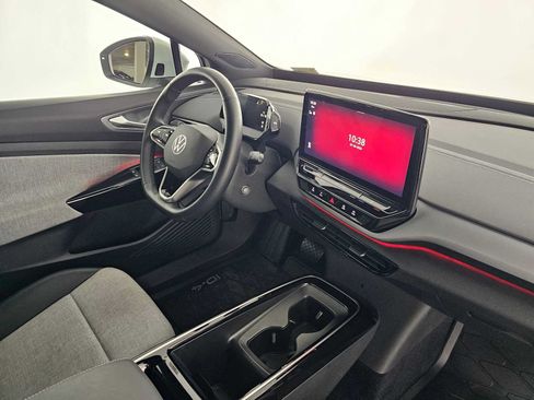 Used 2024 Volkswagen ID.4 2WD image 11