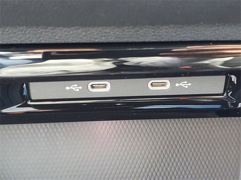 New 2026 Volkswagen GTI SE image 26