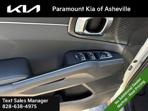 New 2026 Kia Sorento LX image 22