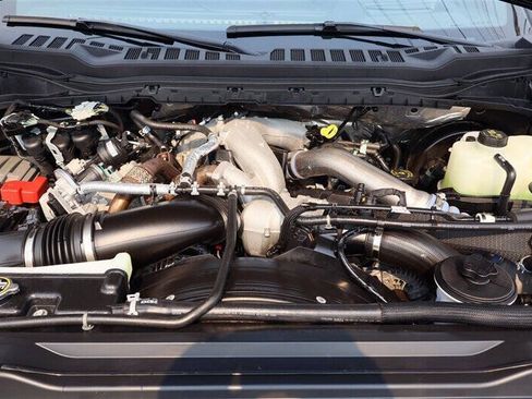 Used 2024 Ford F350 Platinum AWD/4WD image 10