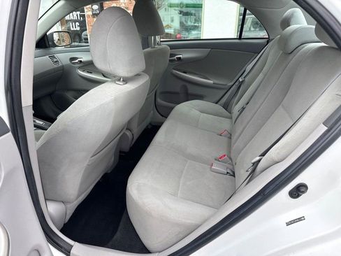 Used 2010 Toyota Corolla LE image 14