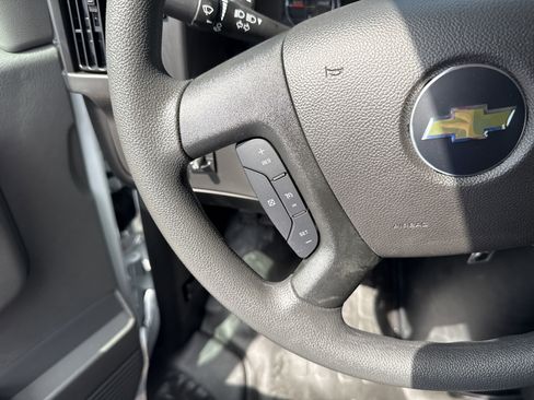 New 2025 Chevrolet Express 3500 LS image 12