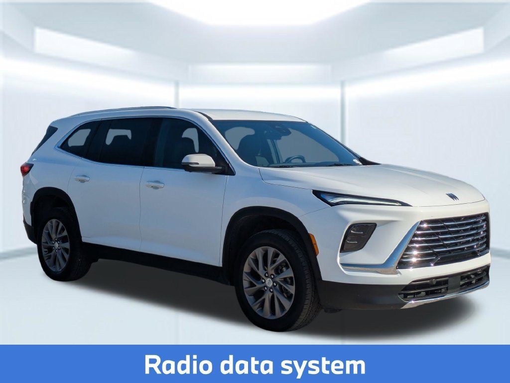 Used 2026 Buick Enclave Preferred FWD image 9