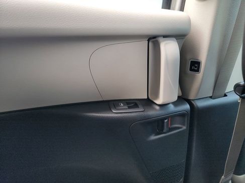 New 2023 Chrysler Pacifica Touring-L image 37